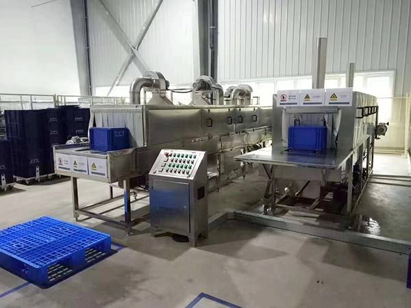 U型醫(yī)療廢物箱清洗消毒烘干機(jī)